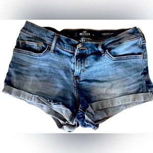 Hollister Jean shorts